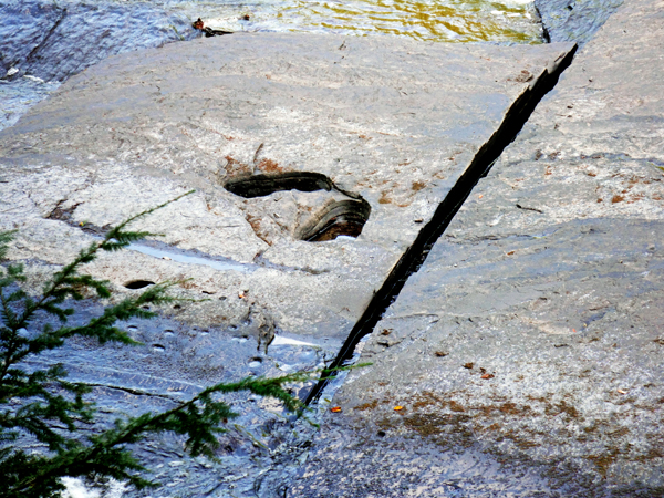pothole